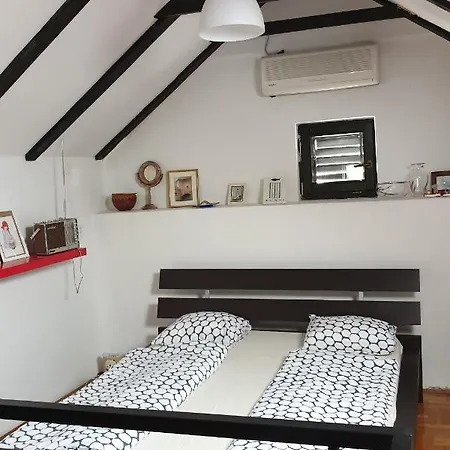 Apartment - 17708