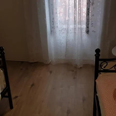 - 17708 Apartment *